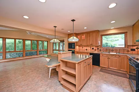 7714 Forest Rd, Cincinnati, OH 45255 photo 22