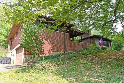 7714 Forest Rd, Cincinnati, OH 45255 photo 3
