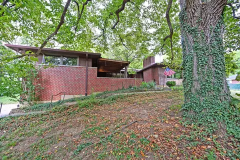 7714 Forest Rd, Cincinnati, OH 45255 photo 4