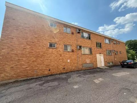 Exterior - 3553 Van Antwerp Pl, Cincinnati, OH 45229 photo 2 of 2