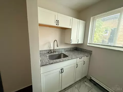 Kitchen - 3553 Van Antwerp Pl, Cincinnati, OH 45229 photo 1 of 3