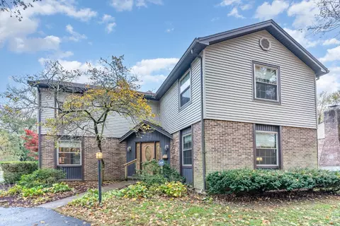 146 Overcliff Rd, Cincinnati, OH 45233 photo 3