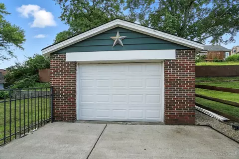 1684 Sanborn Dr, Reading, OH 45215 photo 55