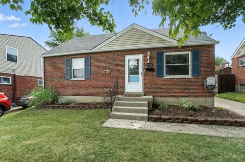 1684 Sanborn Dr, Reading, OH 45215