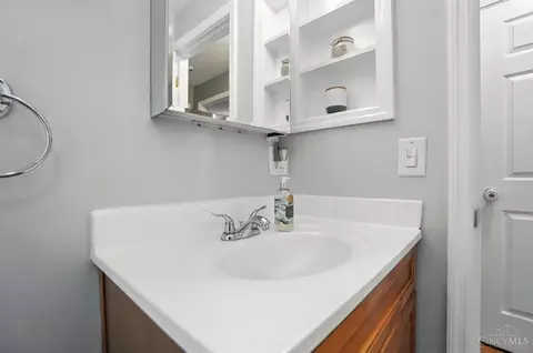 1684 Sanborn Dr, Reading, OH 45215 photo 19