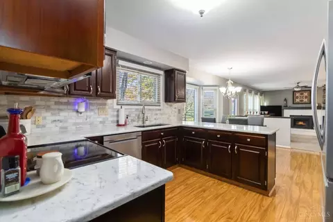 2471 Carriagegate Ln, Maineville, OH 45039 photo 13
