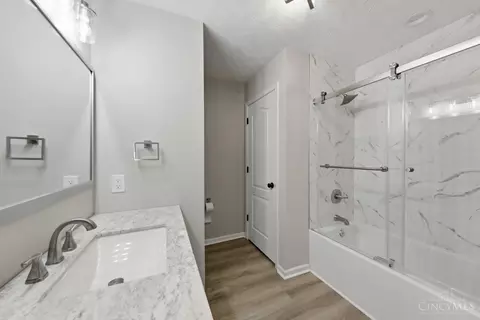Bath - 5649 Regimental Pl, Cincinnati, OH 45239 photo 1 of 2