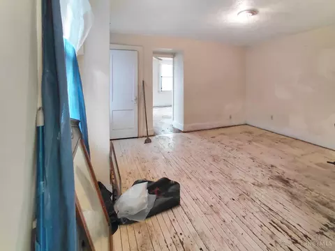 Bedroom - 1440 Manss Ave, Cincinnati, OH 45205 photo 2 of 4