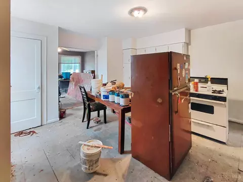 Kitchen - 1440 Manss Ave, Cincinnati, OH 45205 photo 1 of 1