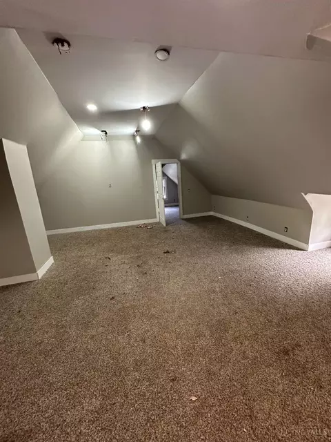 Bedroom - 435 Purcell Ave, Cincinnati, OH 45205 photo 1 of 2