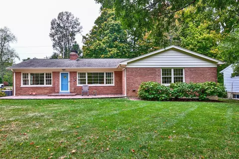 919 Oregon Trl, Wyoming, OH 45215