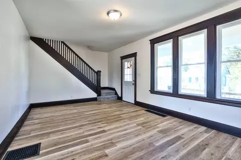 Living - 4775 Rapid Run Rd, Cincinnati, OH 45238 photo 4 of 8