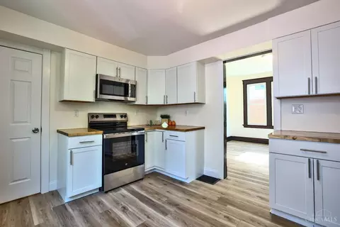 Kitchen - 4775 Rapid Run Rd, Cincinnati, OH 45238 photo 3 of 3