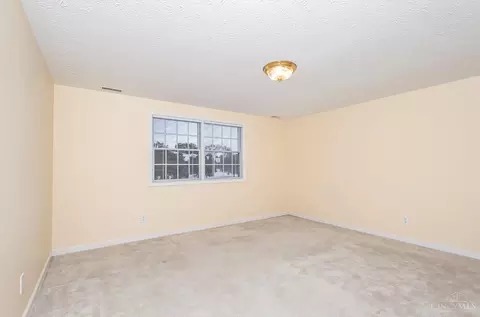 Bedroom - 5673 Samver Rd, Cincinnati, OH 45239 photo 5 of 5