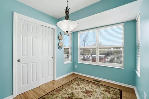 5416 Shady Meadows Dr, Hamilton, OH 45011