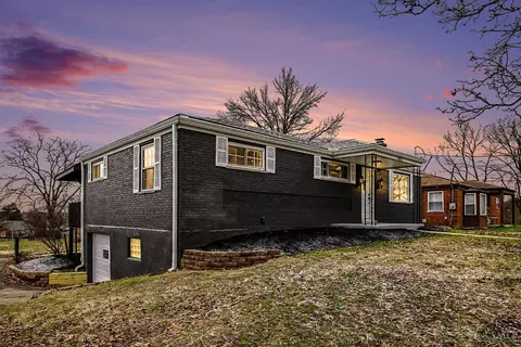 6662 Daleview Rd, Colerain Twp, OH 45247