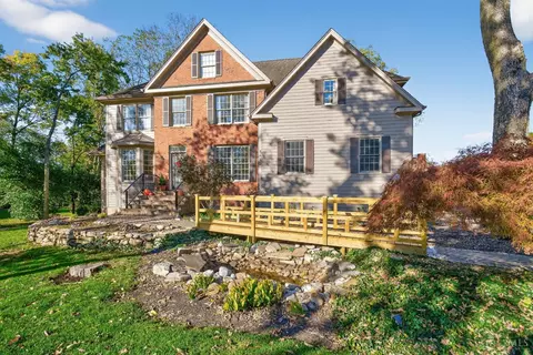 8479 London Ct, Springboro, OH 45066