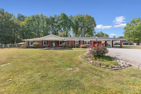 4 Gumbert Dr, Amelia, OH 45102