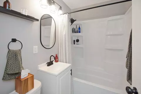 Bath - 8831 Daly Rd, Cincinnati, OH 45231 photo 1 of 1