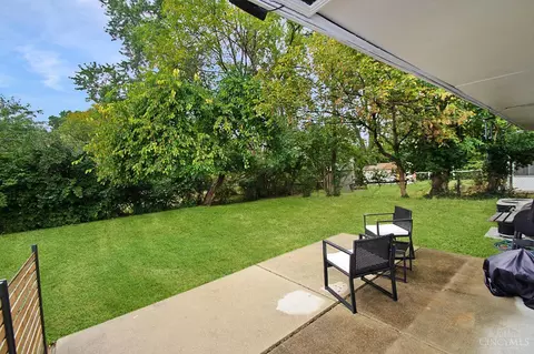 Exterior - 8831 Daly Rd, Cincinnati, OH 45231 photo 2 of 5