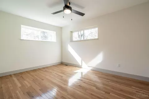 Bedroom - 8693 Mockingbird Ln, Cincinnati, OH 45231 photo 1 of 5