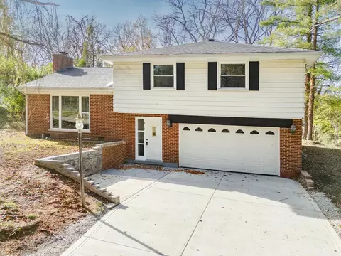 881 Asbury Rd, Cincinnati, OH 45255