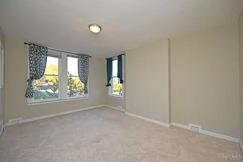 Bedroom - 1535 Pullan Ave, Cincinnati, OH 45223 photo 8 of 14