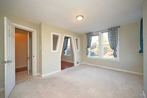 Bedroom - 1535 Pullan Ave, Cincinnati, OH 45223 photo 6 of 14