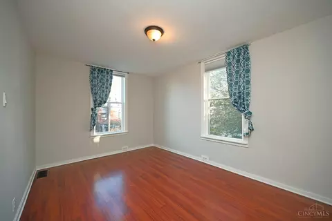 Bedroom - 1535 Pullan Ave, Cincinnati, OH 45223 photo 1 of 14