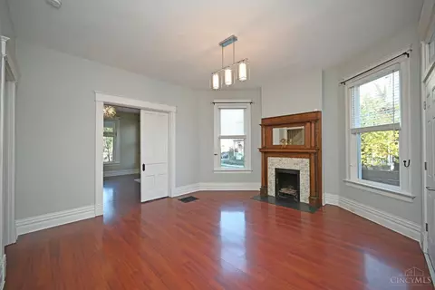Living - 1535 Pullan Ave, Cincinnati, OH 45223 photo 7 of 15