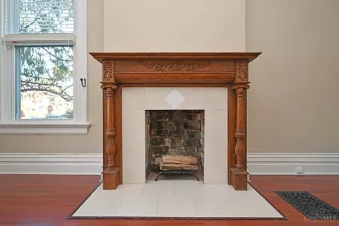 Living - 1535 Pullan Ave, Cincinnati, OH 45223 photo 6 of 15