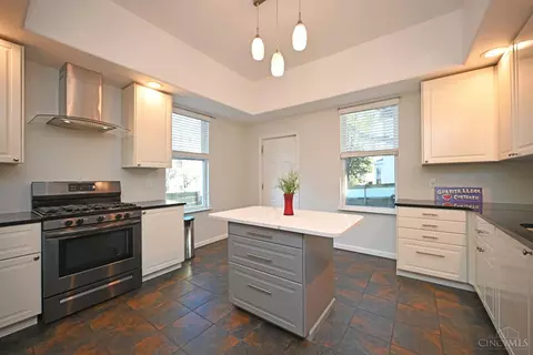 Kitchen - 1535 Pullan Ave, Cincinnati, OH 45223 photo 1 of 7