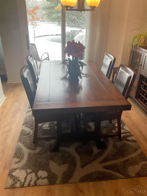 Dining - 3847 Arbor Green Dr, Cincinnati, OH 45255 photo 1 of 3