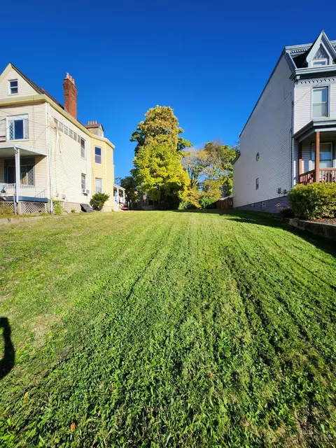 3342 Fairfield Ave, Cincinnati, OH 45207