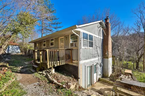 6942 Cleves Warsaw Pike, Cincinnati, OH 45233