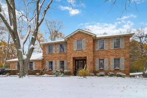 12100 Paulmeadows Dr, Cincinnati, OH 45249