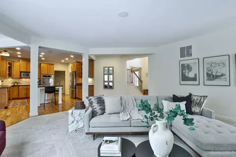 Living - 6307 Mercers Pointe Dr, Cincinnati, OH 45244 photo 2 of 5