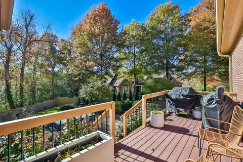 Exterior - 6307 Mercers Pointe Dr, Cincinnati, OH 45244 photo 6 of 16