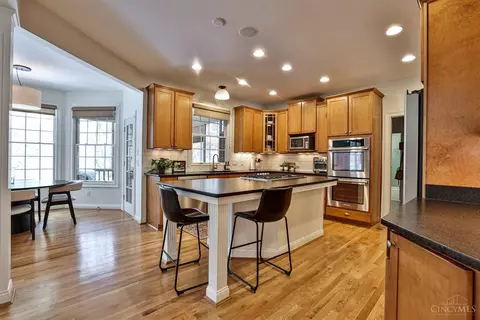 Kitchen - 6307 Mercers Pointe Dr, Cincinnati, OH 45244 photo 1 of 7