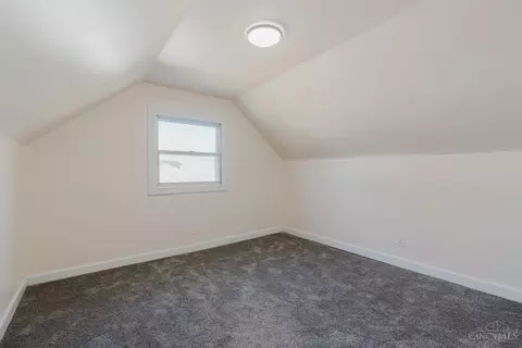 Bedroom - 1429 Covedale Ave, Cincinnati, OH 45238 photo 6 of 6