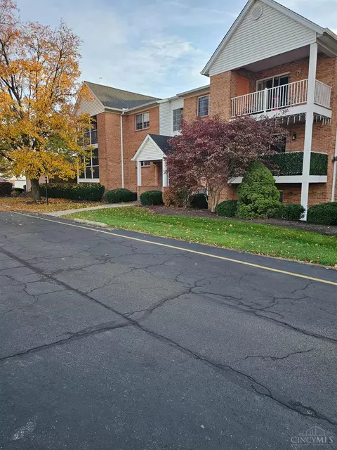 3225 Heritage Square Dr, Colerain Twp, OH 45251
