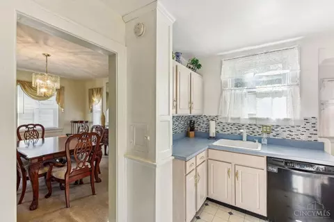 Kitchen - 2197 Crane Ave, Cincinnati, OH 45207 photo 3 of 4