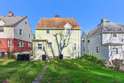 Exterior - 2197 Crane Ave, Cincinnati, OH 45207 photo 9 of 10