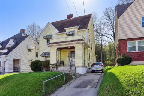 Exterior - 2197 Crane Ave, Cincinnati, OH 45207 photo 2 of 10