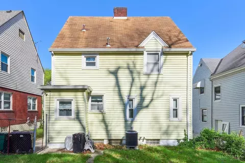 Exterior - 2197 Crane Ave, Cincinnati, OH 45207 photo 8 of 10