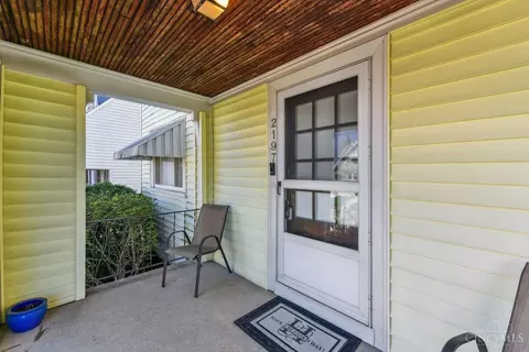 Exterior - 2197 Crane Ave, Cincinnati, OH 45207 photo 5 of 10