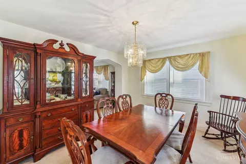 Dining - 2197 Crane Ave, Cincinnati, OH 45207 photo 2 of 4