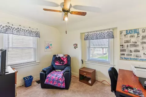 Bedroom - 2197 Crane Ave, Cincinnati, OH 45207 photo 1 of 7