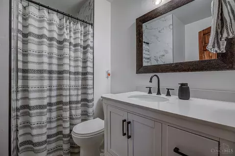 Bath - 7674 Briargreen Ln, Cincinnati, OH 45248 photo 2 of 2