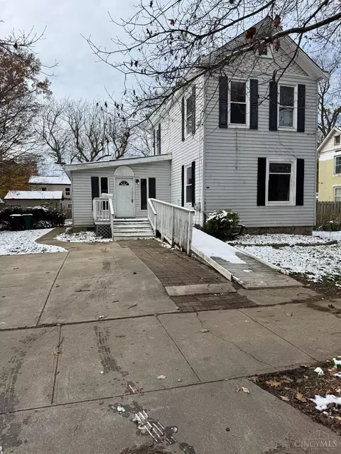 6753 Gracely Dr, Cincinnati, OH 45233